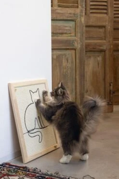 Designed By Lotte Hout Krabplank Sammy -Dieren Serie Winkel Web 0409140 sfeer1